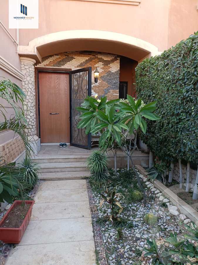 https://aqarmap.com.eg/en/listing/5833290-for-sale-cairo-el-sheikh-zayed-city-compounds-royal-meadows
