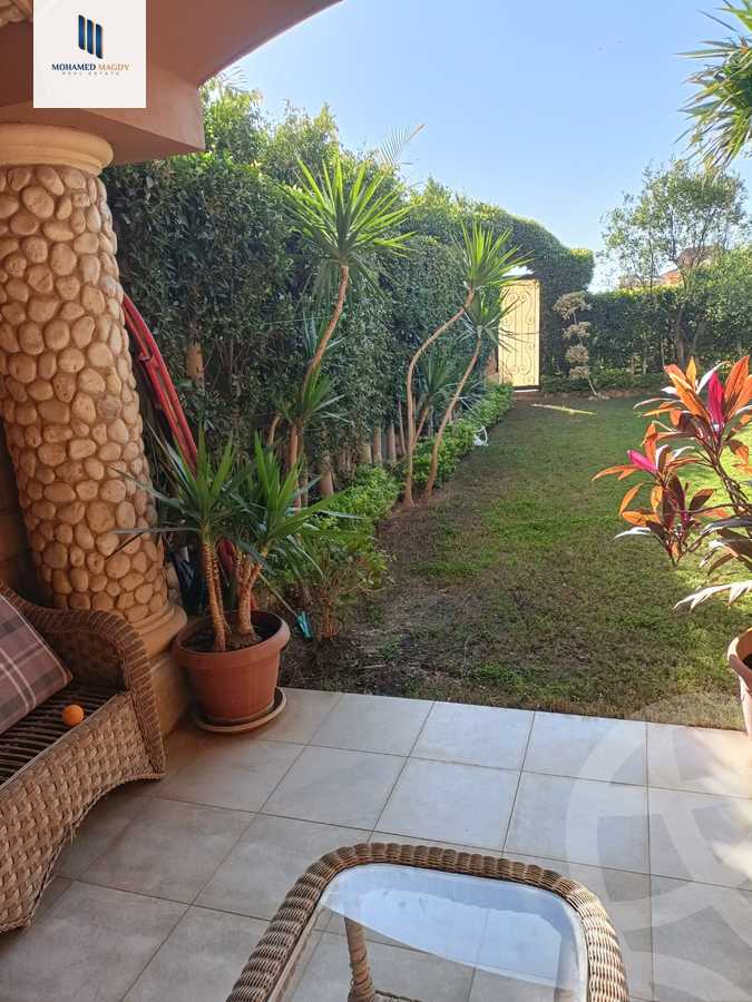 https://aqarmap.com.eg/en/listing/5833290-for-sale-cairo-el-sheikh-zayed-city-compounds-royal-meadows