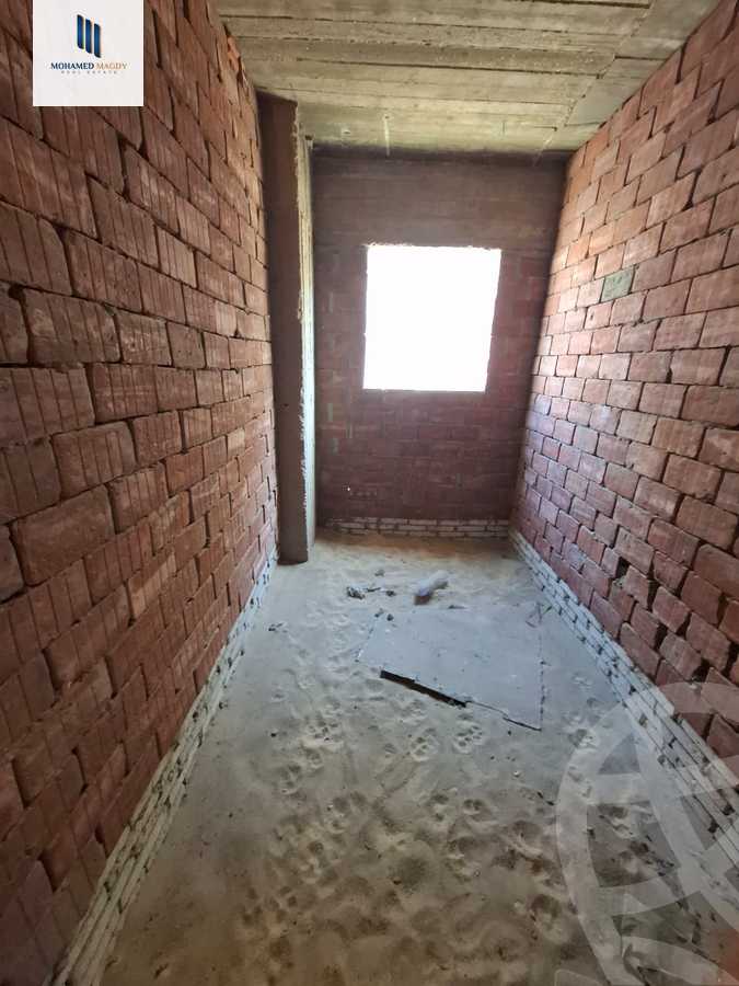 https://aqarmap.com.eg/ar/listing/5833300-for-sale-cairo-el-sheikh-zayed-city-el-hay-elasher-street-100