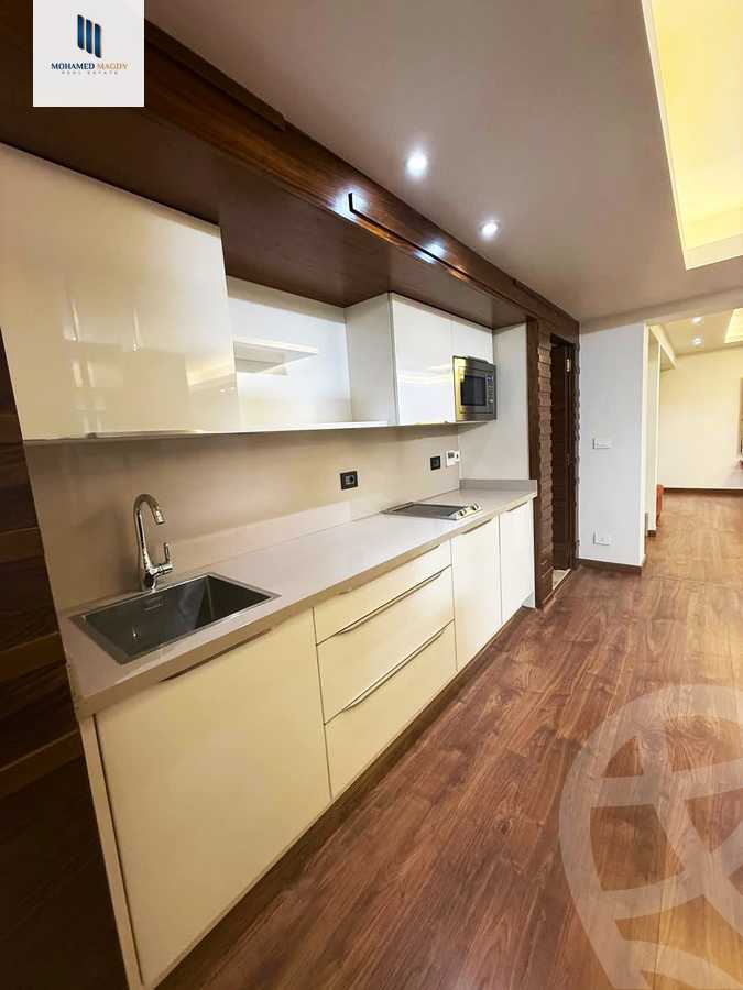 https://aqarmap.com.eg/en/listing/5854765-for-sale-cairo-el-sheikh-zayed-city-compounds-kmbwnd-ljry-swdyk