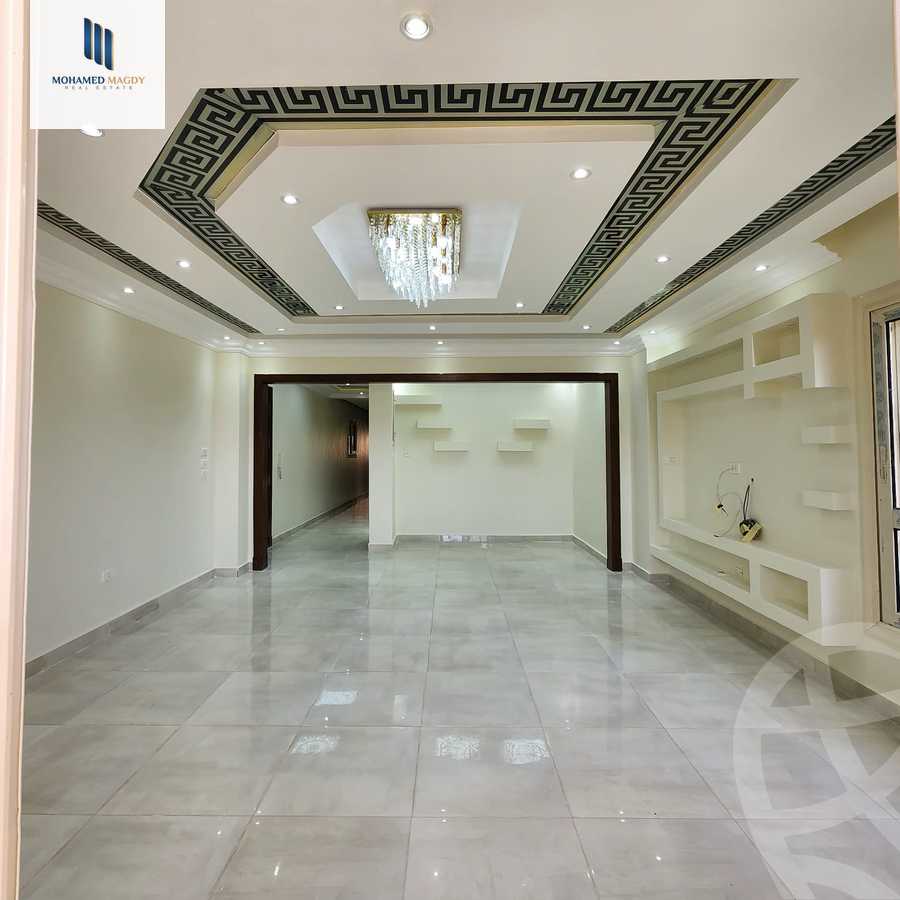 https://aqarmap.com.eg/en/listing/5867236-for-sale-cairo-el-sheikh-zayed-city-compounds-el-khamayel