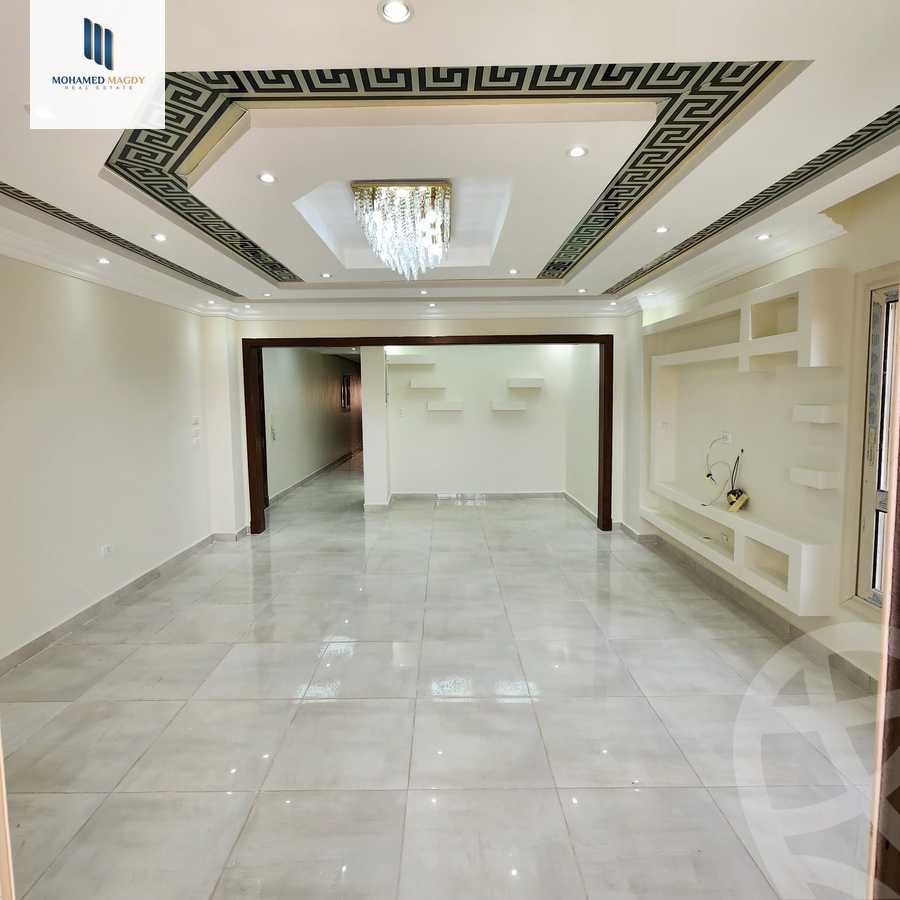 https://aqarmap.com.eg/en/listing/5867236-for-sale-cairo-el-sheikh-zayed-city-compounds-el-khamayel