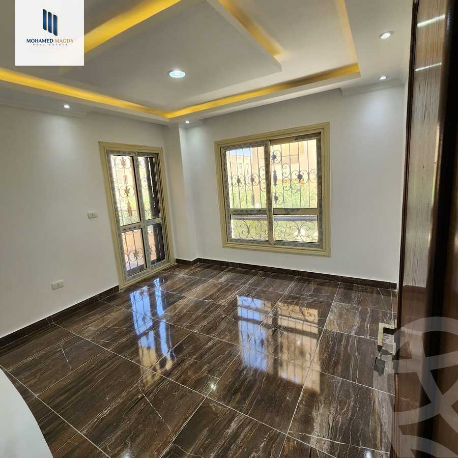 https://aqarmap.com.eg/en/listing/5867236-for-sale-cairo-el-sheikh-zayed-city-compounds-el-khamayel