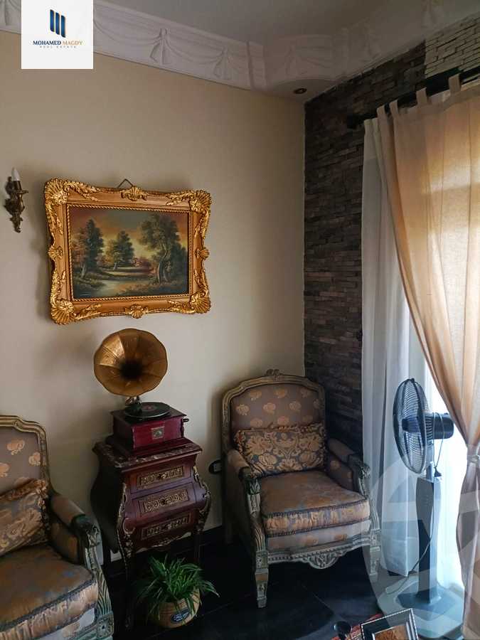 https://aqarmap.com.eg/ar/listing/5882812-for-sale-cairo-el-sheikh-zayed-city-compounds-royal-meadows