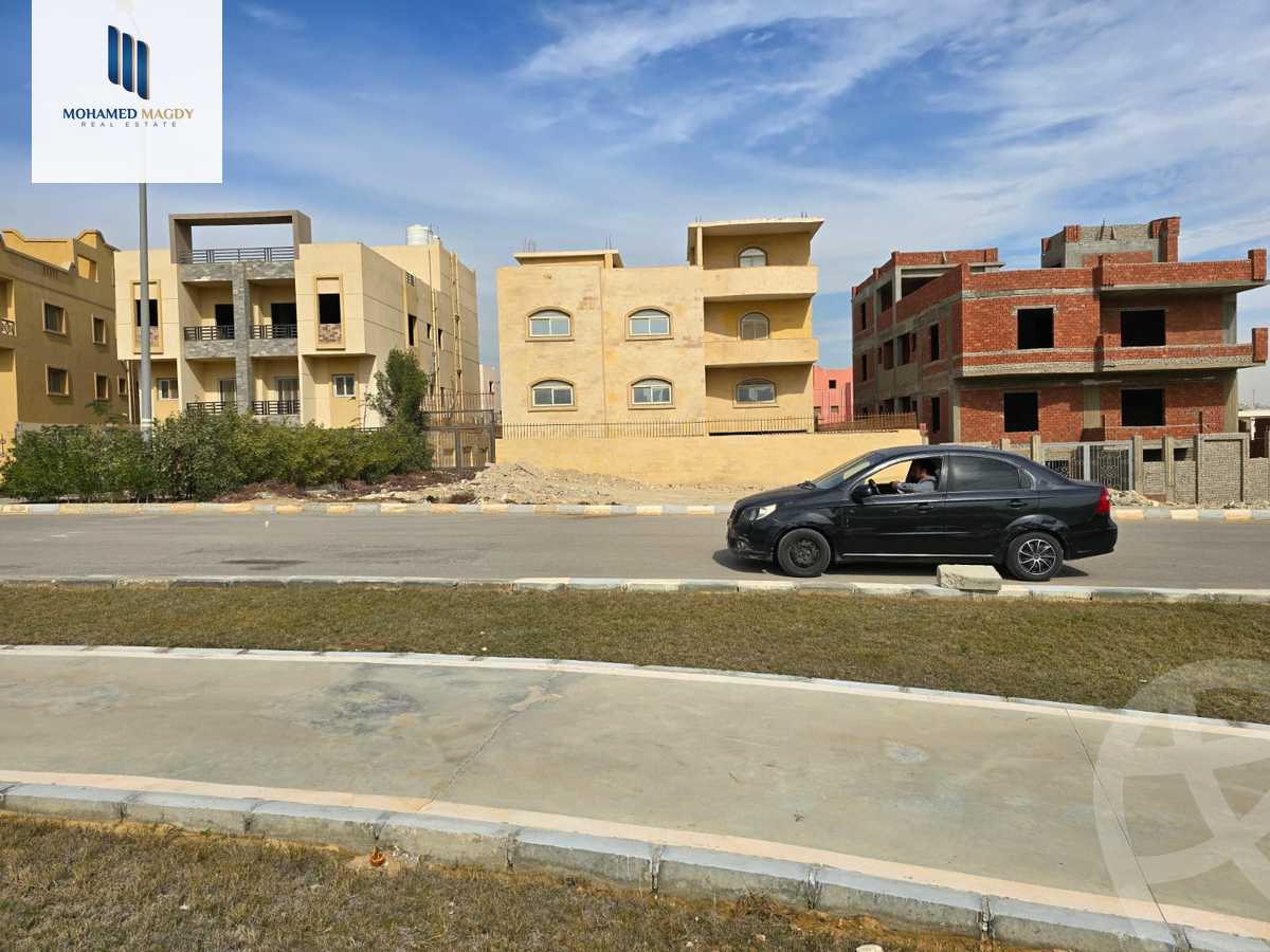 https://aqarmap.com.eg/en/listing/5924031-for-sale-cairo-6th-of-october-compounds-blm-fyl