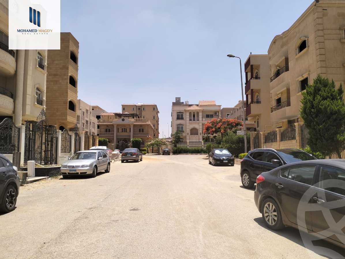 https://aqarmap.com.eg/en/listing/5931868-for-sale-cairo-6th-of-october-compounds-el-fayroz