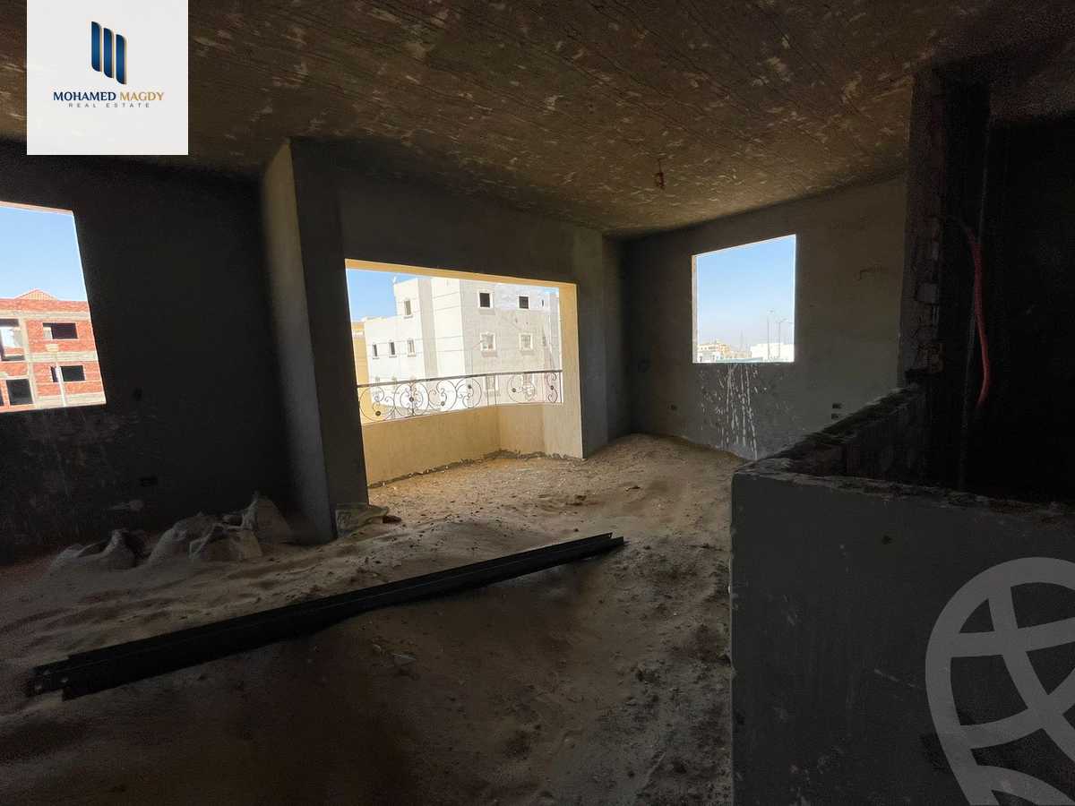 https://aqarmap.com.eg/en/listing/5934336-for-sale-cairo-6th-of-october-featured-neighborhood-first-touristic-village-el-shaheed-mohammed-abdul-latif-alshimi-st