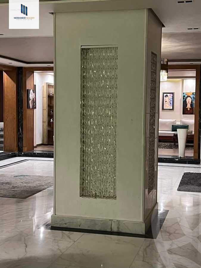 https://aqarmap.com.eg/ar/listing/5935235-for-sale-cairo-el-sheikh-zayed-city-el-hay-el-thaleth-ashaer-area-3-al-shabab-rd