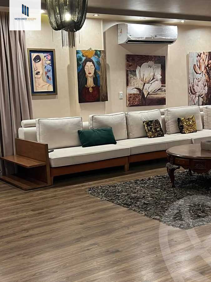 https://aqarmap.com.eg/ar/listing/5935235-for-sale-cairo-el-sheikh-zayed-city-el-hay-el-thaleth-ashaer-area-3-al-shabab-rd