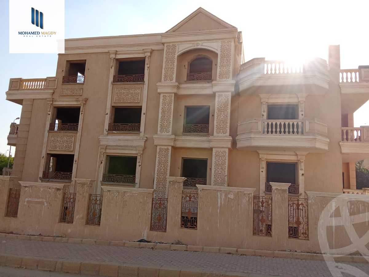 https://aqarmap.com.eg/en/listing/5935256-for-sale-cairo-el-sheikh-zayed-city-el-hay-el-thaleth-ashaer-shr-23