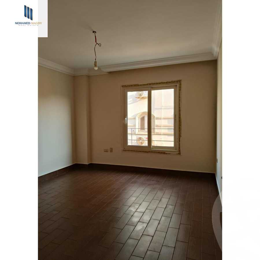 https://aqarmap.com.eg/ar/listing/5954129-for-sale-cairo-el-sheikh-zayed-city-el-hay-eltaseaa-area-1-el-bostan-st