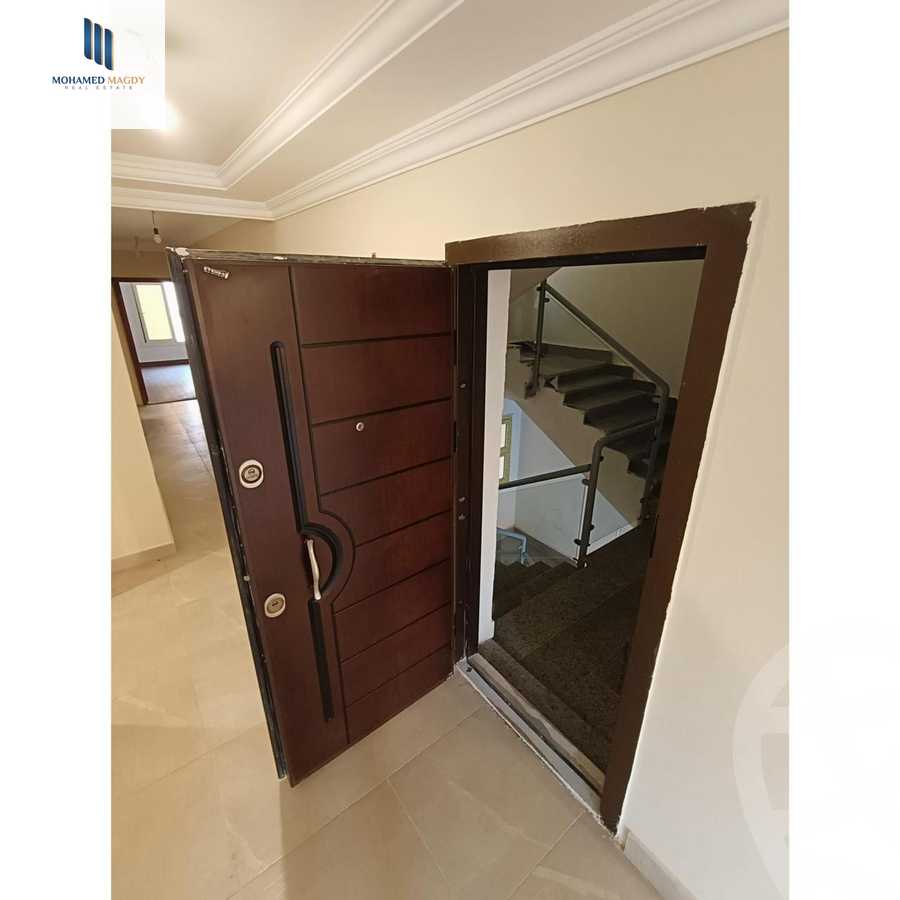 https://aqarmap.com.eg/ar/listing/5954129-for-sale-cairo-el-sheikh-zayed-city-el-hay-eltaseaa-area-1-el-bostan-st