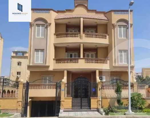 https://aqarmap.com.eg/ar/listing/5960636-for-sale-cairo-el-sheikh-zayed-city-el-hay-elasher-street-100