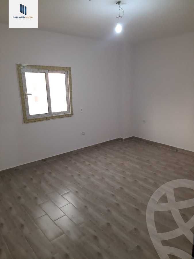 https://aqarmap.com.eg/ar/listing/5960726-for-sale-cairo-el-sheikh-zayed-city-el-hay-el-hady-ashaer-area-1-street-16