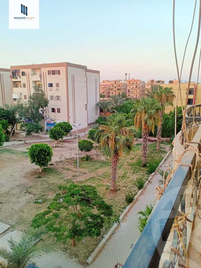 https://aqarmap.com.eg/ar/listing/5960904-for-sale-cairo-el-sheikh-zayed-city-el-hay-el-hady-ashaer-area-4-street-13