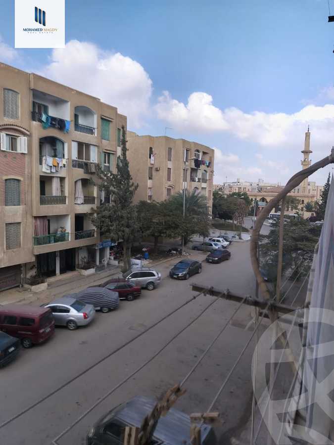 https://aqarmap.com.eg/ar/listing/5962760-for-sale-cairo-el-sheikh-zayed-city-el-hay-el-thaleth-ashaer-area-3-street-31