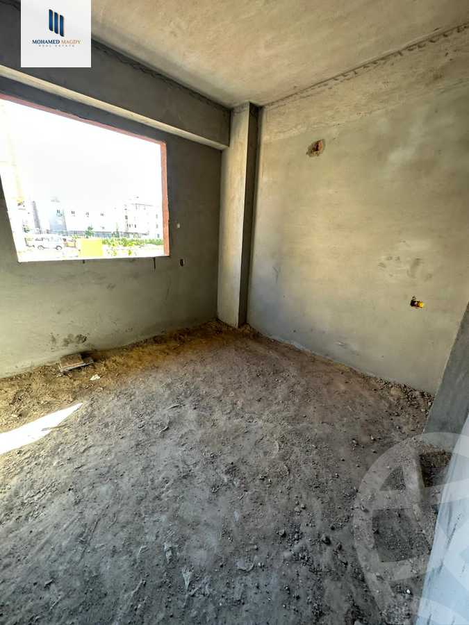 https://aqarmap.com.eg/ar/listing/5963765-for-sale-cairo-el-sheikh-zayed-city-el-hay-el-khames-lhry