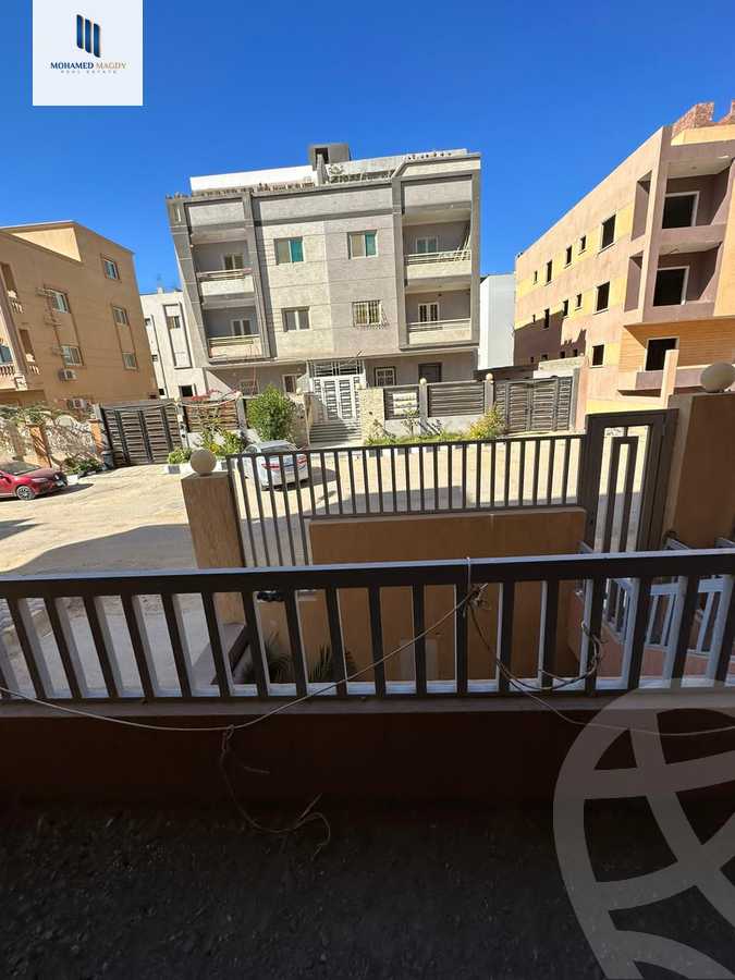 https://aqarmap.com.eg/ar/listing/5963765-for-sale-cairo-el-sheikh-zayed-city-el-hay-el-khames-lhry