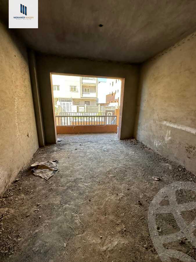 https://aqarmap.com.eg/ar/listing/5963765-for-sale-cairo-el-sheikh-zayed-city-el-hay-el-khames-lhry