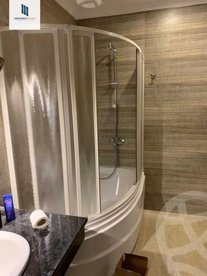 https://aqarmap.com.eg/en/listing/5976242-for-sale-cairo-el-sheikh-zayed-city-compounds-el-khamayel