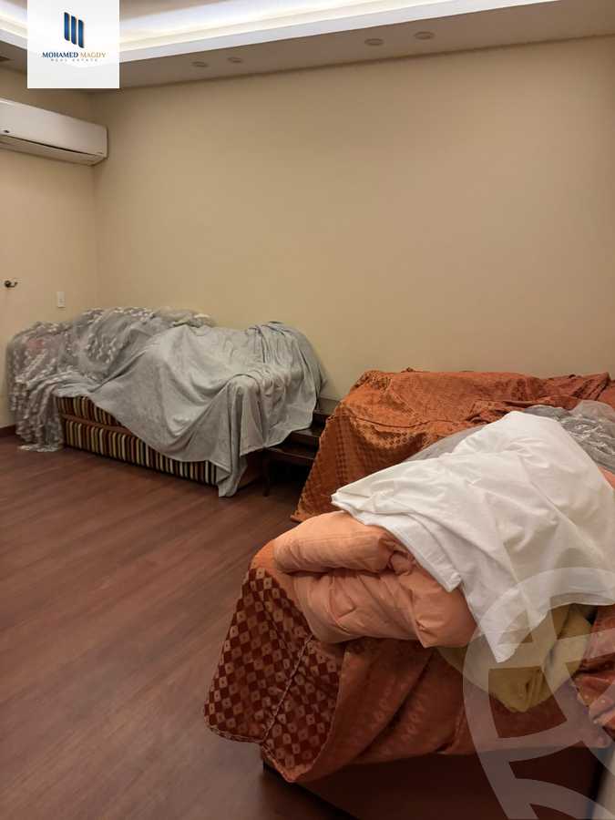 https://aqarmap.com.eg/en/listing/5976242-for-sale-cairo-el-sheikh-zayed-city-compounds-el-khamayel