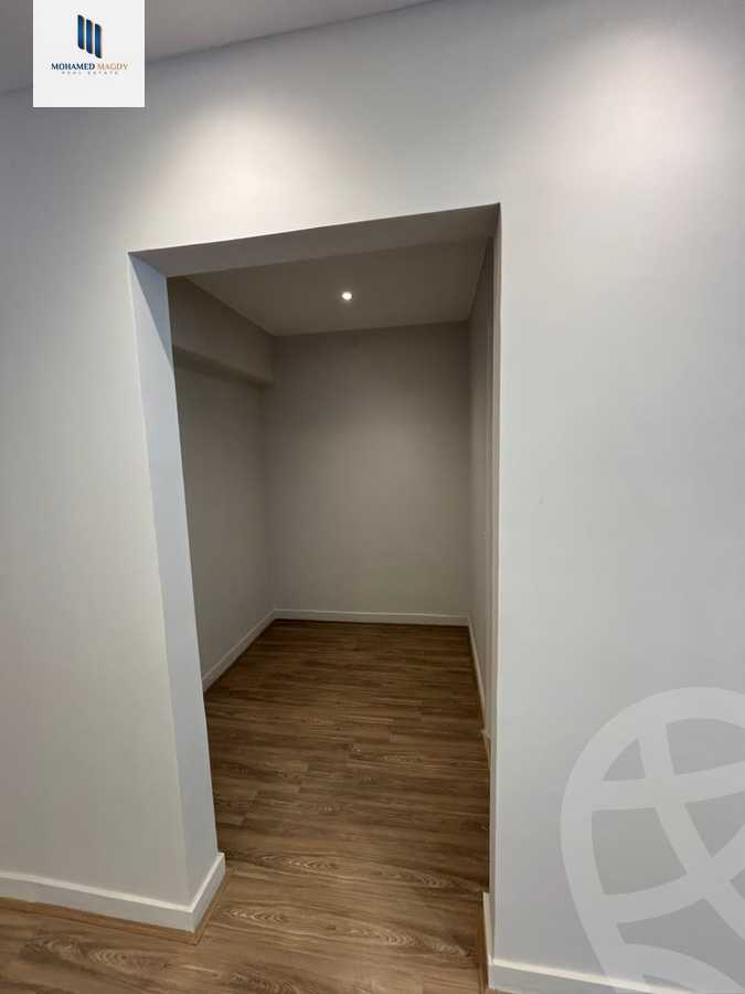 https://aqarmap.com.eg/ar/listing/5980643-for-sale-cairo-6th-of-october-featured-neighborhood-fourth-touristic-village-yehia-haqy-st