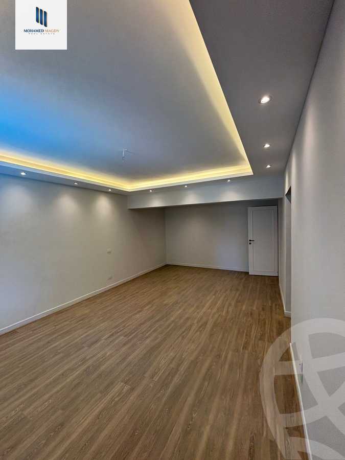 https://aqarmap.com.eg/ar/listing/5980643-for-sale-cairo-6th-of-october-featured-neighborhood-fourth-touristic-village-yehia-haqy-st