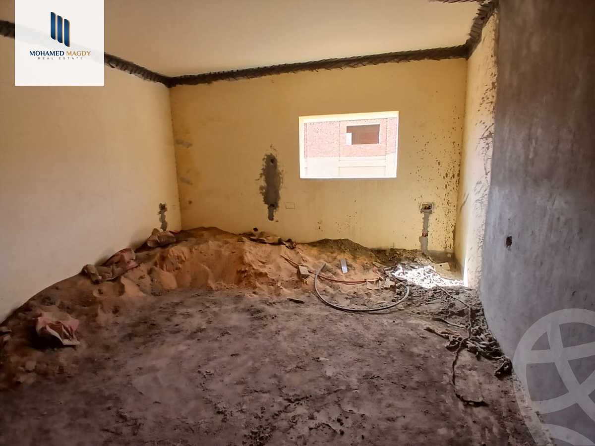 https://aqarmap.com.eg/en/listing/6015096-for-sale-cairo-6th-of-october-featured-neighborhood-sixth-touristic-village-mohamed-el-tabeay-st