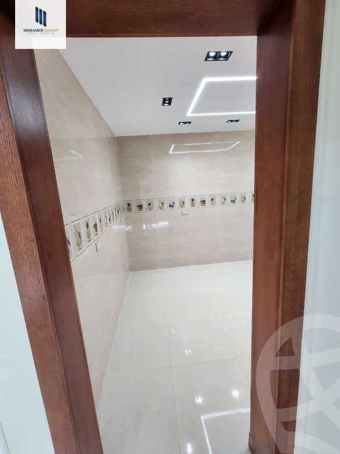 https://aqarmap.com.eg/ar/listing/6017922-for-sale-cairo-el-sheikh-zayed-city-compounds-el-khamayel