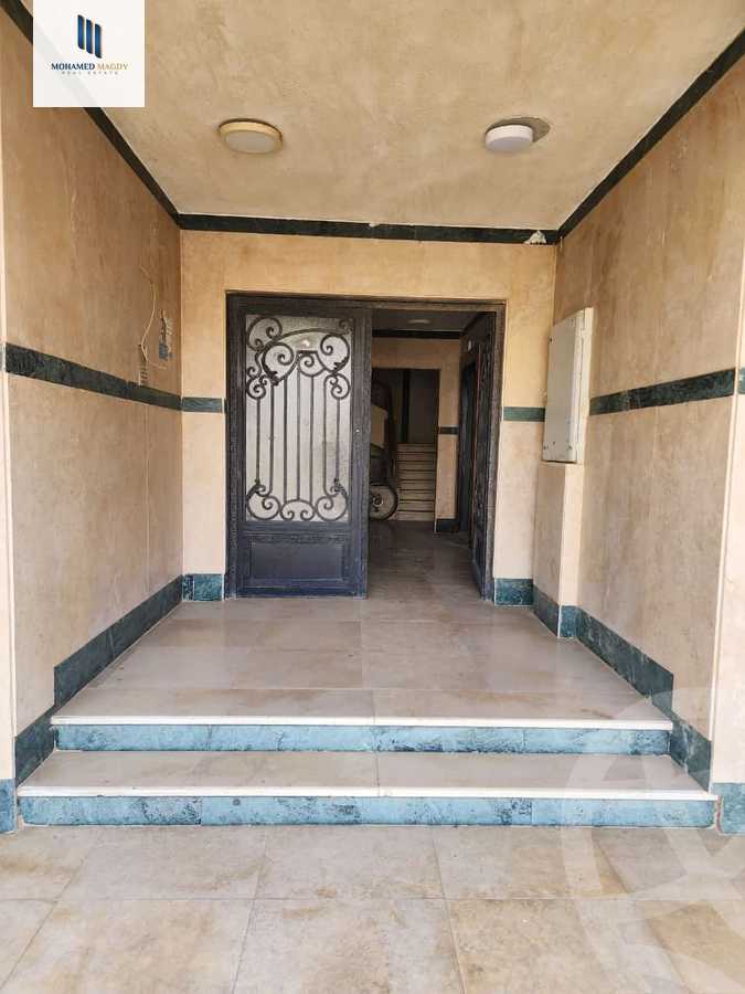 https://aqarmap.com.eg/ar/listing/6017922-for-sale-cairo-el-sheikh-zayed-city-compounds-el-khamayel