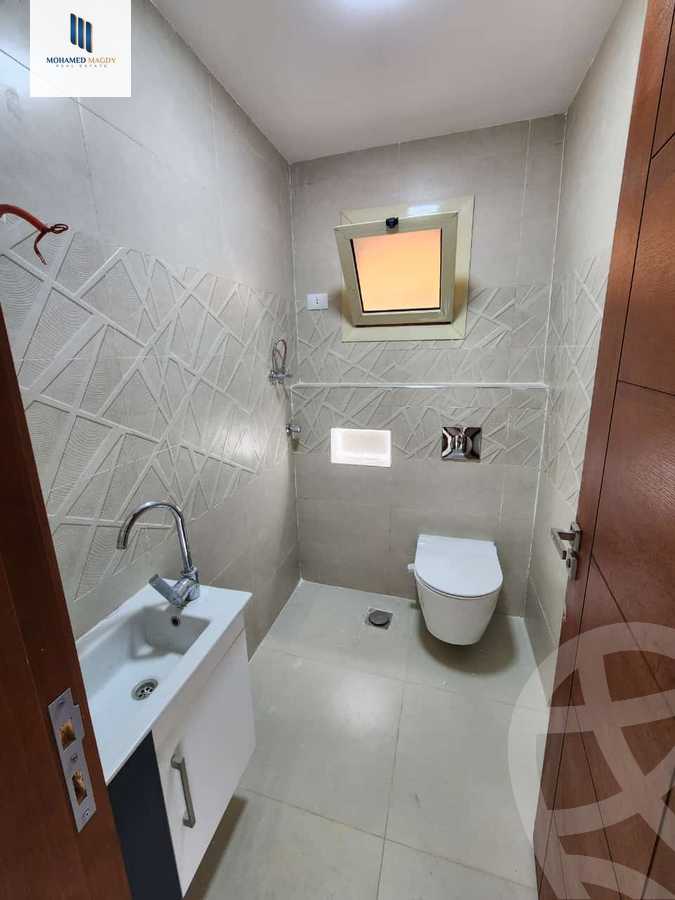 https://aqarmap.com.eg/ar/listing/6017922-for-sale-cairo-el-sheikh-zayed-city-compounds-el-khamayel