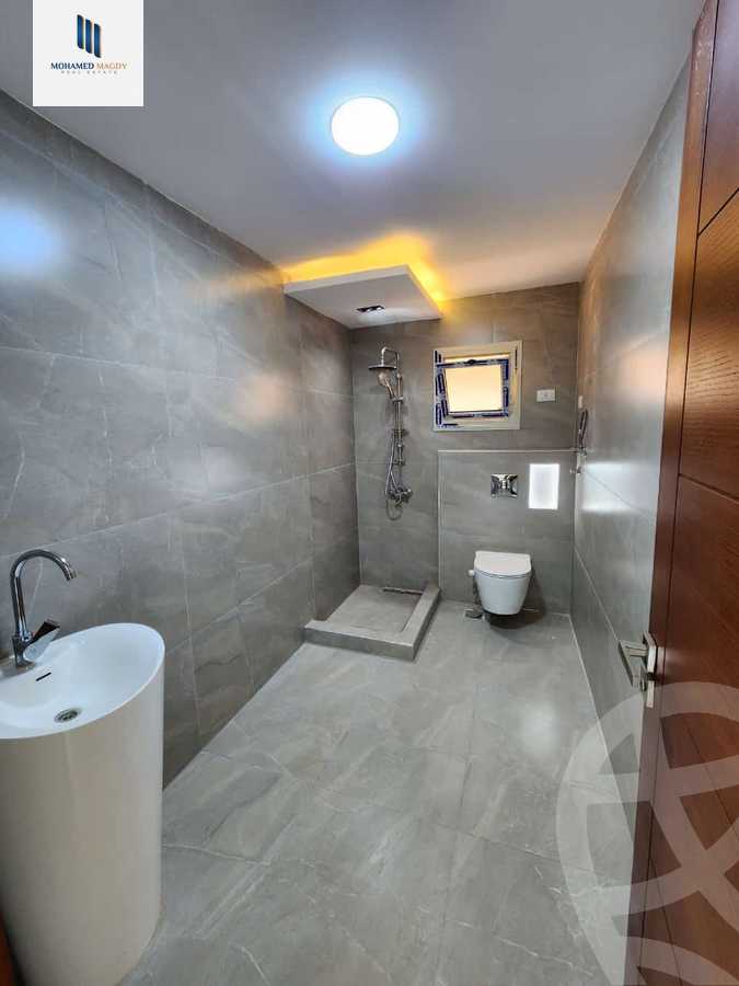 https://aqarmap.com.eg/ar/listing/6017922-for-sale-cairo-el-sheikh-zayed-city-compounds-el-khamayel