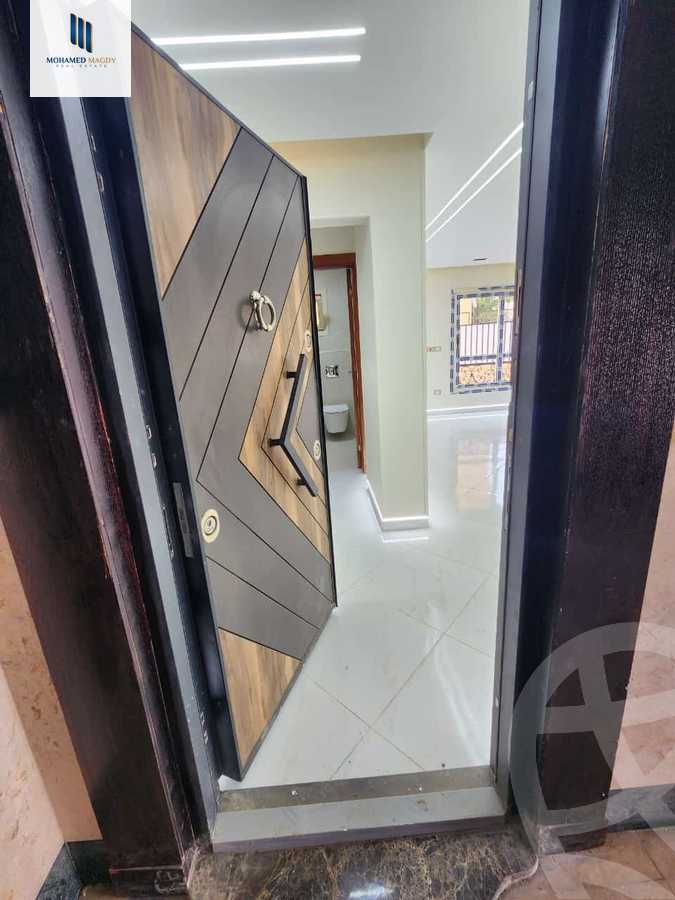 https://aqarmap.com.eg/ar/listing/6017922-for-sale-cairo-el-sheikh-zayed-city-compounds-el-khamayel