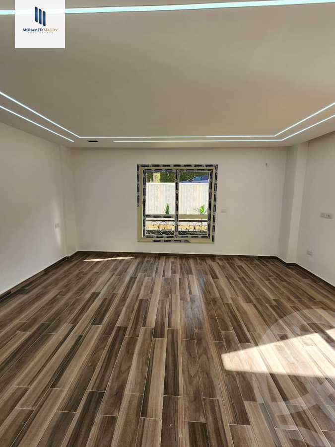 https://aqarmap.com.eg/ar/listing/6017922-for-sale-cairo-el-sheikh-zayed-city-compounds-el-khamayel