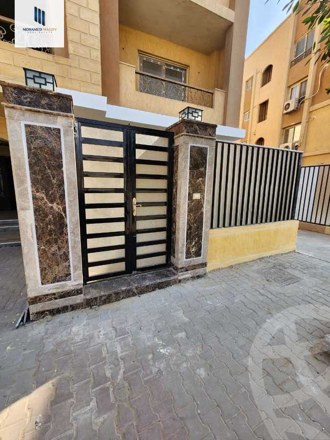 https://aqarmap.com.eg/ar/listing/6017922-for-sale-cairo-el-sheikh-zayed-city-compounds-el-khamayel