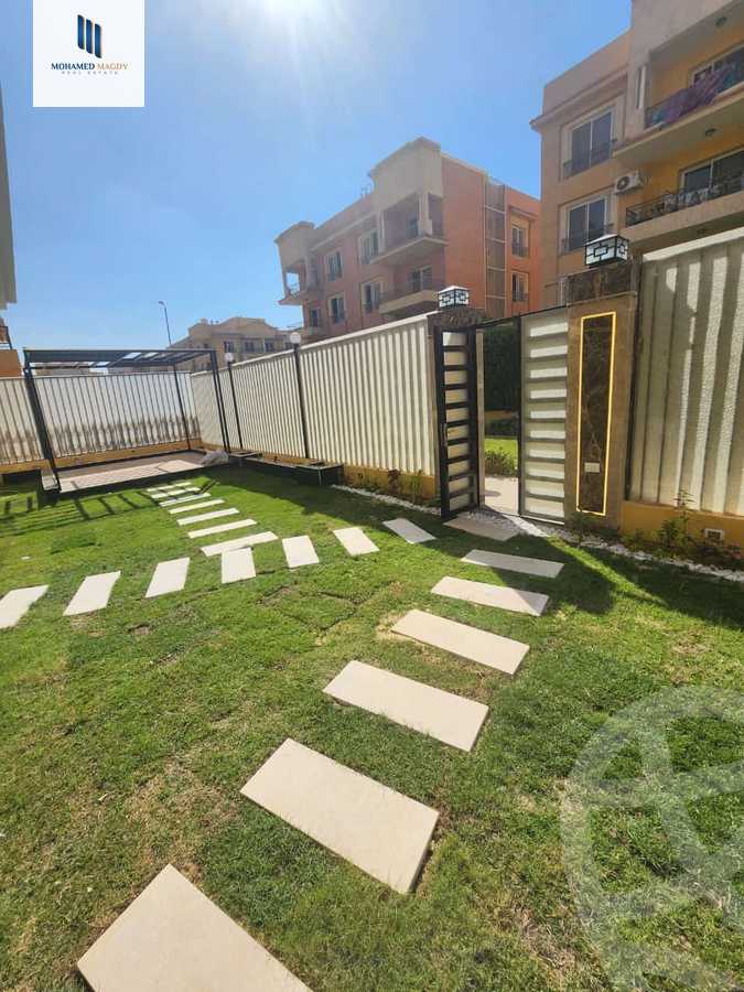 https://aqarmap.com.eg/en/listing/6017994-for-sale-cairo-el-sheikh-zayed-city-compounds-el-khamayel