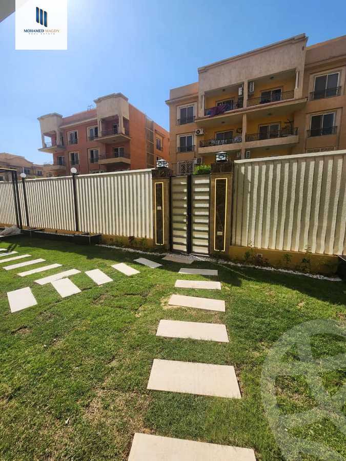 https://aqarmap.com.eg/en/listing/6017994-for-sale-cairo-el-sheikh-zayed-city-compounds-el-khamayel