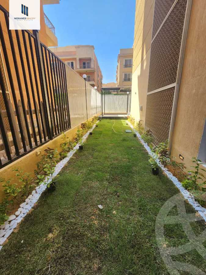 https://aqarmap.com.eg/en/listing/6017994-for-sale-cairo-el-sheikh-zayed-city-compounds-el-khamayel