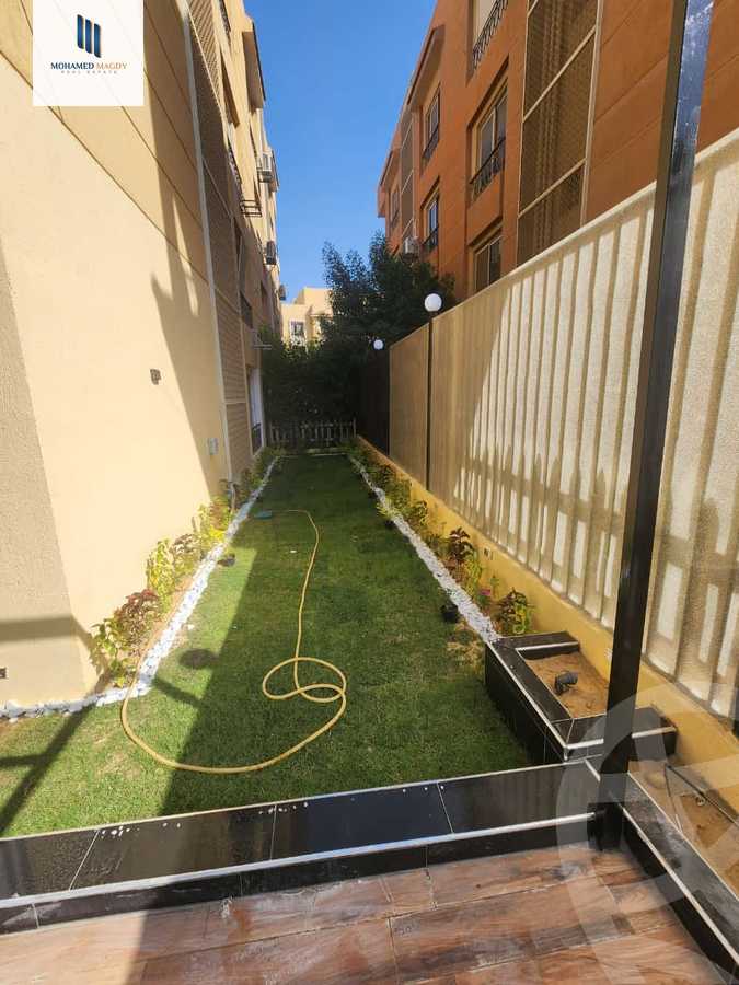 https://aqarmap.com.eg/en/listing/6017994-for-sale-cairo-el-sheikh-zayed-city-compounds-el-khamayel