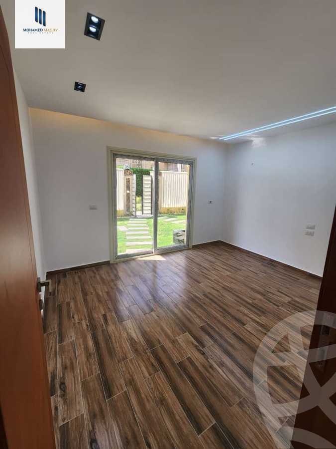 https://aqarmap.com.eg/en/listing/6017994-for-sale-cairo-el-sheikh-zayed-city-compounds-el-khamayel