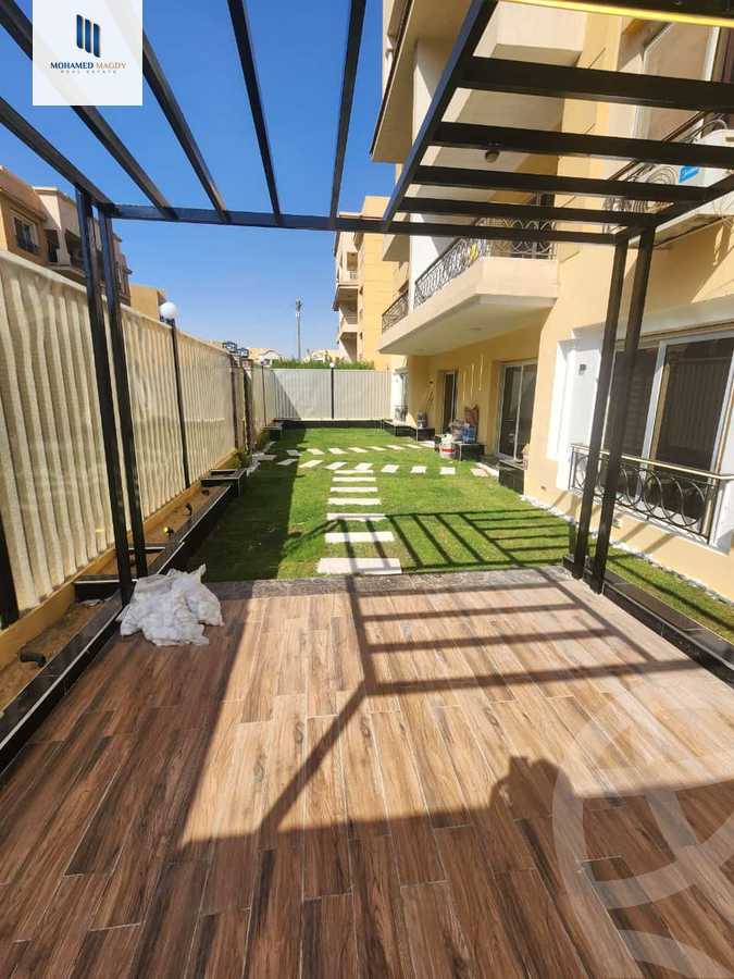 https://aqarmap.com.eg/en/listing/6017994-for-sale-cairo-el-sheikh-zayed-city-compounds-el-khamayel