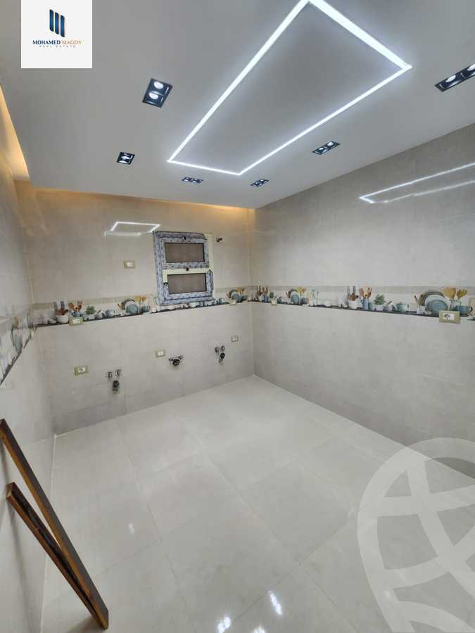https://aqarmap.com.eg/en/listing/6017994-for-sale-cairo-el-sheikh-zayed-city-compounds-el-khamayel