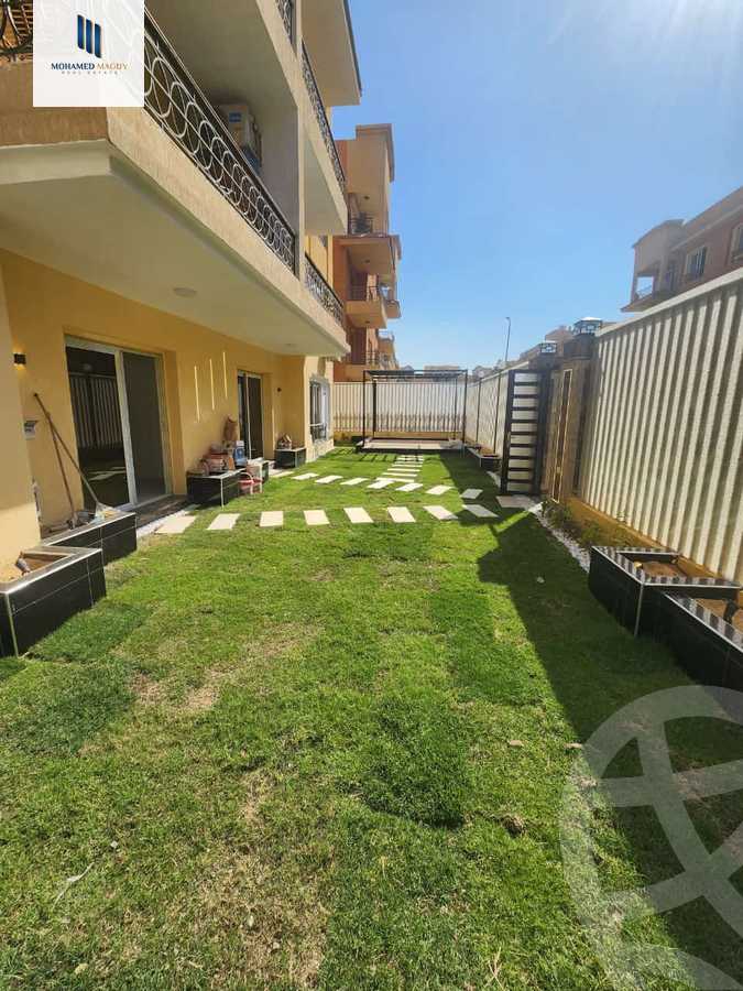 https://aqarmap.com.eg/en/listing/6017994-for-sale-cairo-el-sheikh-zayed-city-compounds-el-khamayel