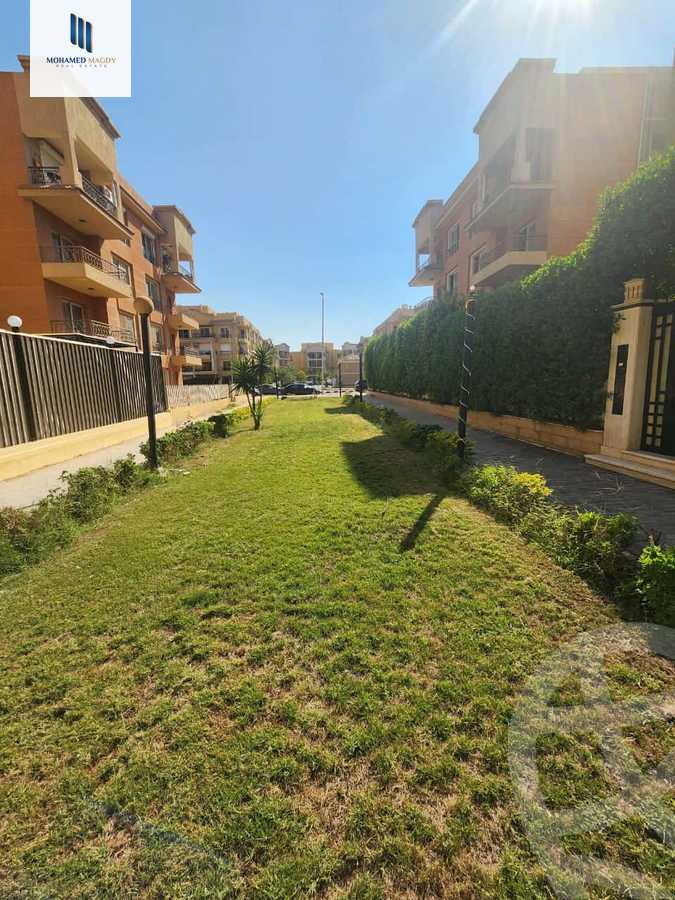 https://aqarmap.com.eg/en/listing/6017994-for-sale-cairo-el-sheikh-zayed-city-compounds-el-khamayel