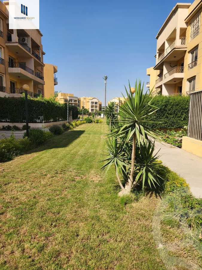 https://aqarmap.com.eg/en/listing/6017994-for-sale-cairo-el-sheikh-zayed-city-compounds-el-khamayel