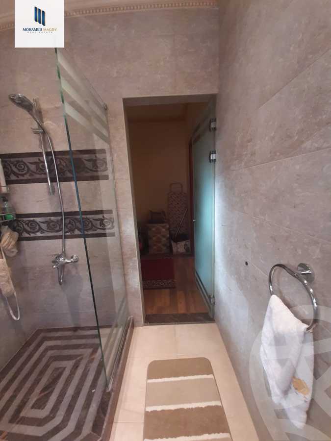https://aqarmap.com.eg/en/listing/6018016-for-sale-cairo-el-sheikh-zayed-city-compounds-el-khamayel