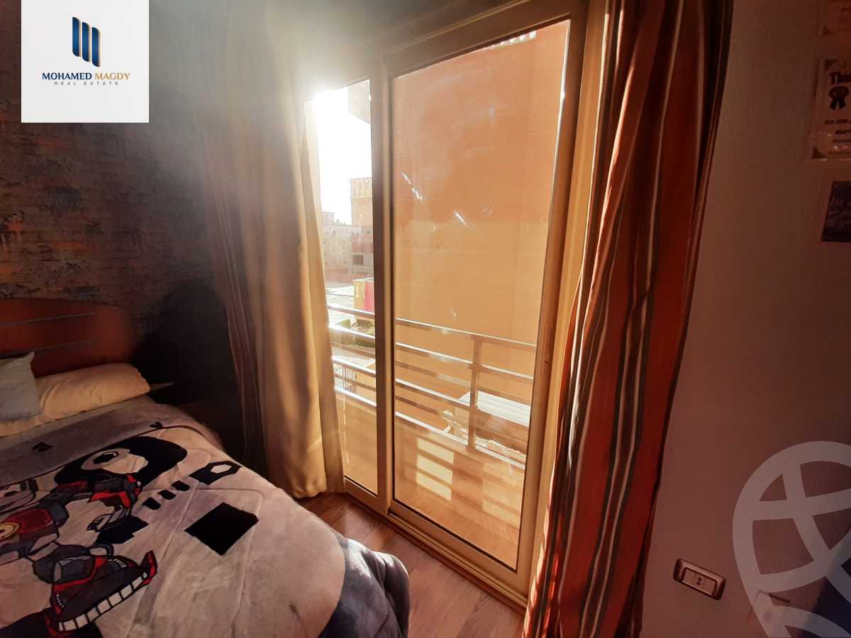 https://aqarmap.com.eg/en/listing/6018016-for-sale-cairo-el-sheikh-zayed-city-compounds-el-khamayel