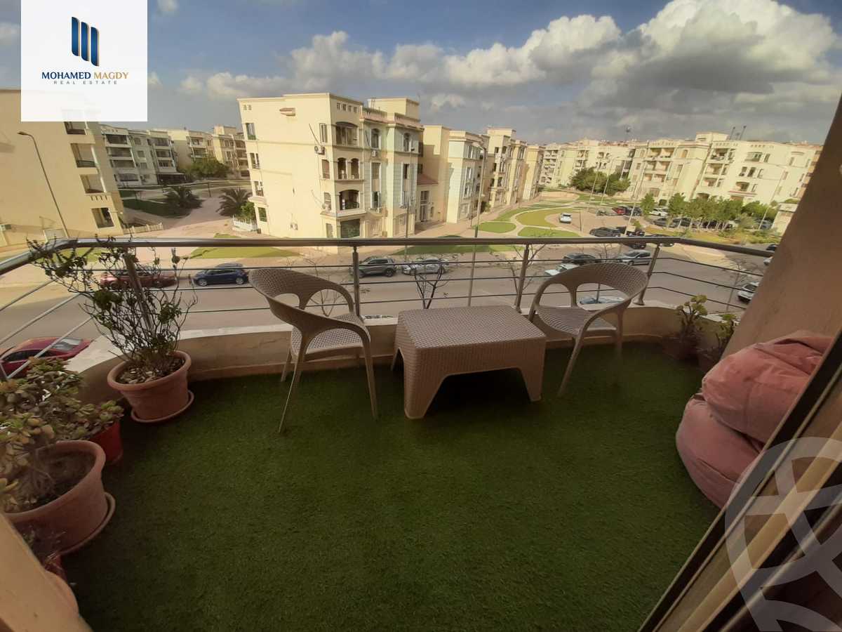 https://aqarmap.com.eg/en/listing/6018016-for-sale-cairo-el-sheikh-zayed-city-compounds-el-khamayel
