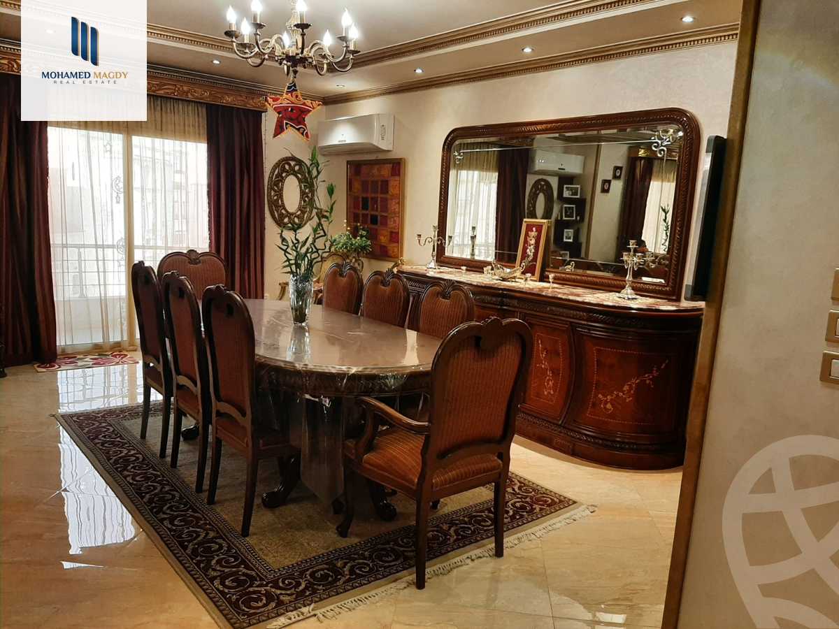 https://aqarmap.com.eg/en/listing/6018016-for-sale-cairo-el-sheikh-zayed-city-compounds-el-khamayel
