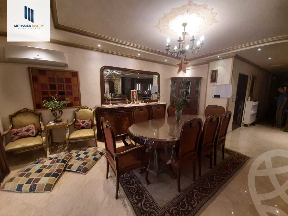 https://aqarmap.com.eg/en/listing/6018016-for-sale-cairo-el-sheikh-zayed-city-compounds-el-khamayel